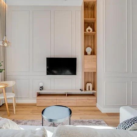 Poniatowskiego Parkside Studio~parking And Lift Apartment Wroclaw
